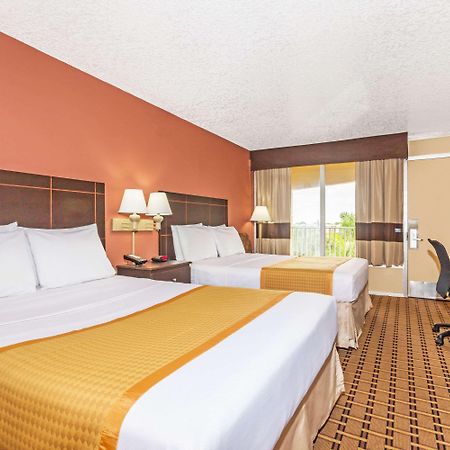 Days Inn By Wyndham Fort Lauderdale-Oakland Park Airport N Εξωτερικό φωτογραφία