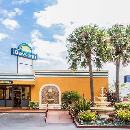 Days Inn By Wyndham Fort Lauderdale-Oakland Park Airport N Εξωτερικό φωτογραφία