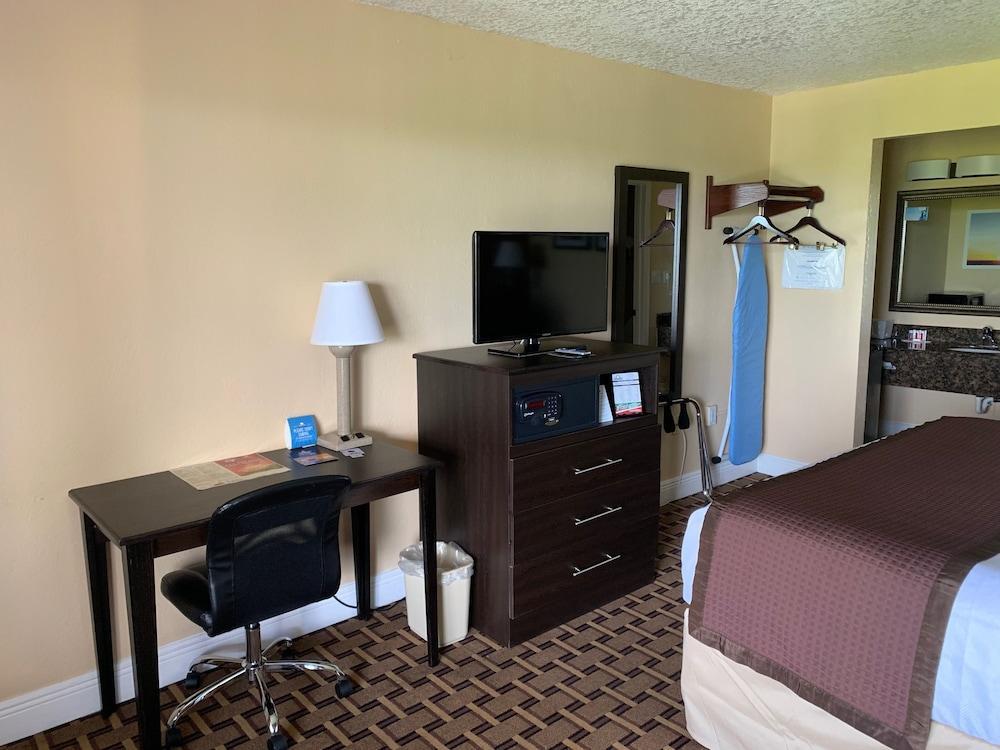 Days Inn By Wyndham Fort Lauderdale-Oakland Park Airport N Εξωτερικό φωτογραφία