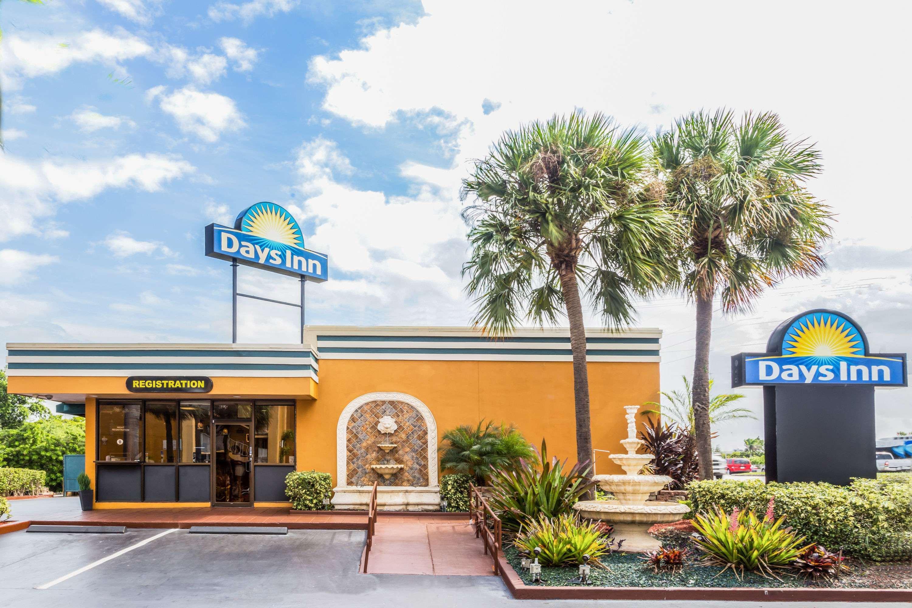 Days Inn By Wyndham Fort Lauderdale-Oakland Park Airport N Εξωτερικό φωτογραφία