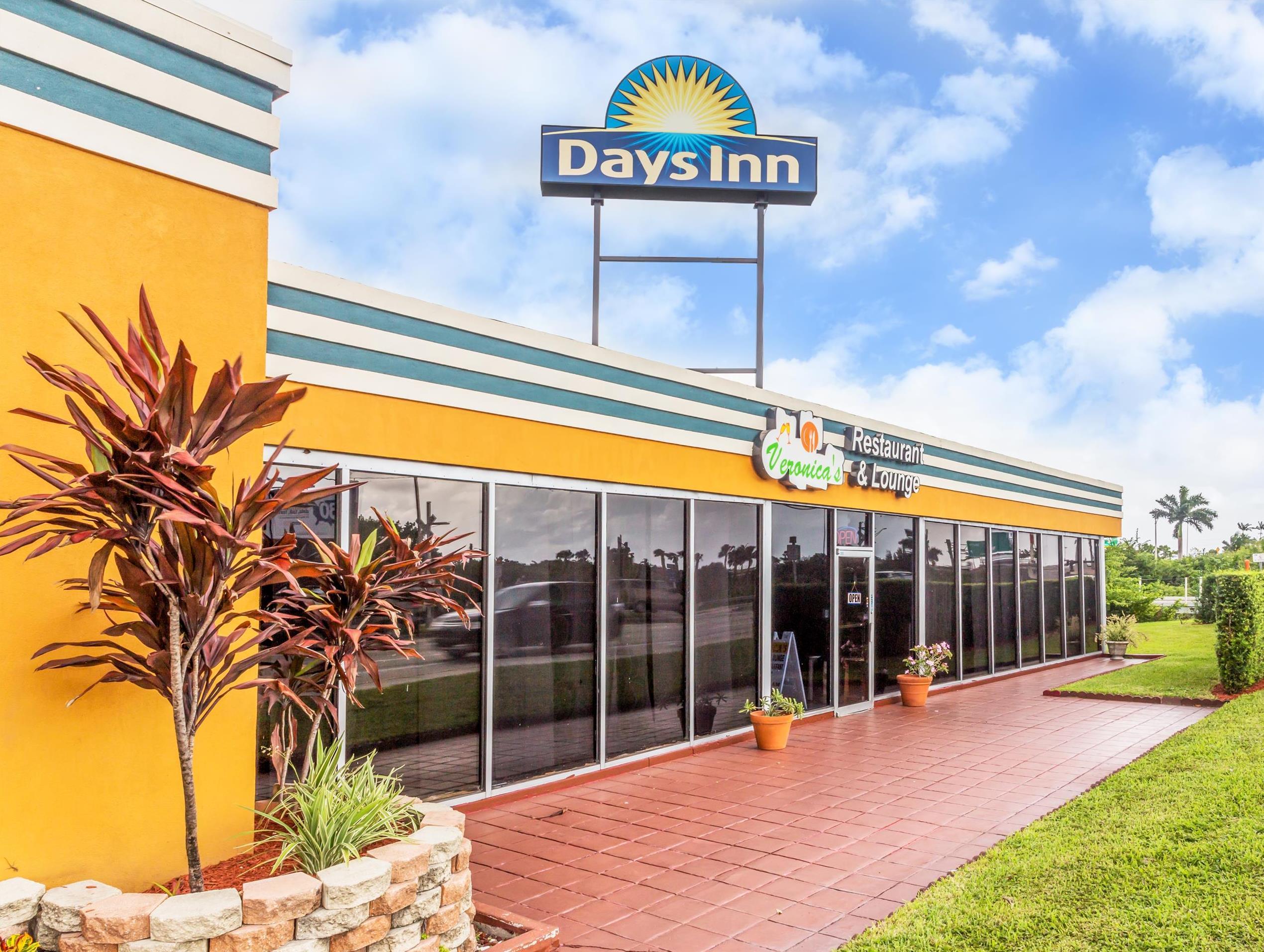 Days Inn By Wyndham Fort Lauderdale-Oakland Park Airport N Εξωτερικό φωτογραφία