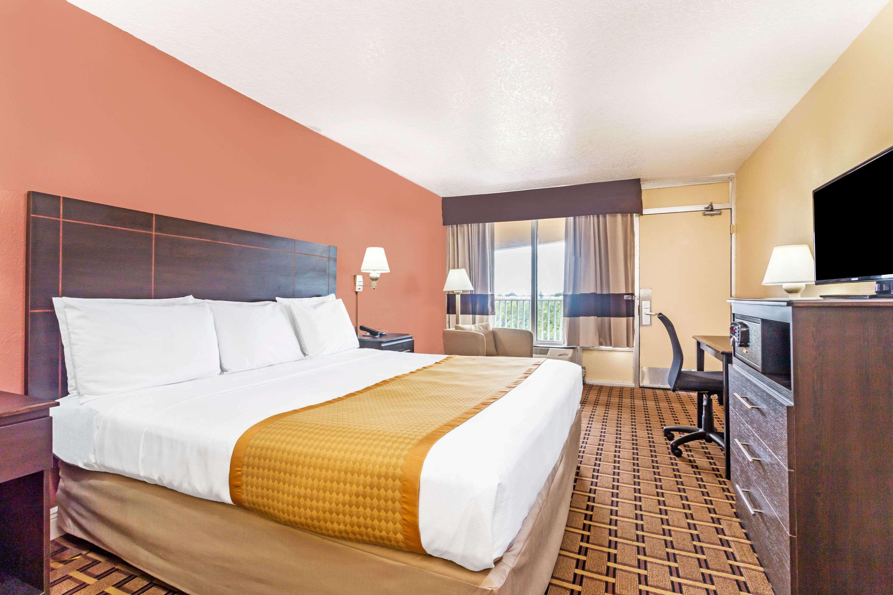 Days Inn By Wyndham Fort Lauderdale-Oakland Park Airport N Εξωτερικό φωτογραφία