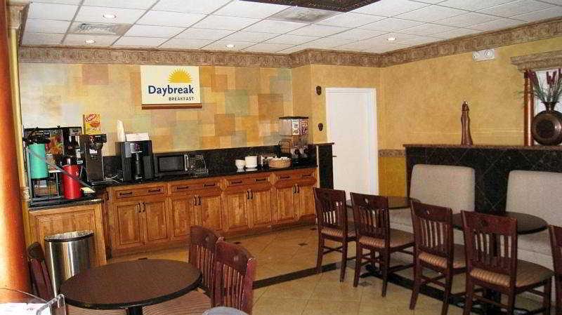 Days Inn By Wyndham Fort Lauderdale-Oakland Park Airport N Εξωτερικό φωτογραφία