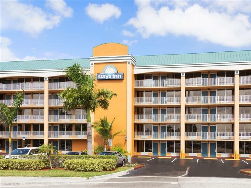 Days Inn By Wyndham Fort Lauderdale-Oakland Park Airport N Εξωτερικό φωτογραφία