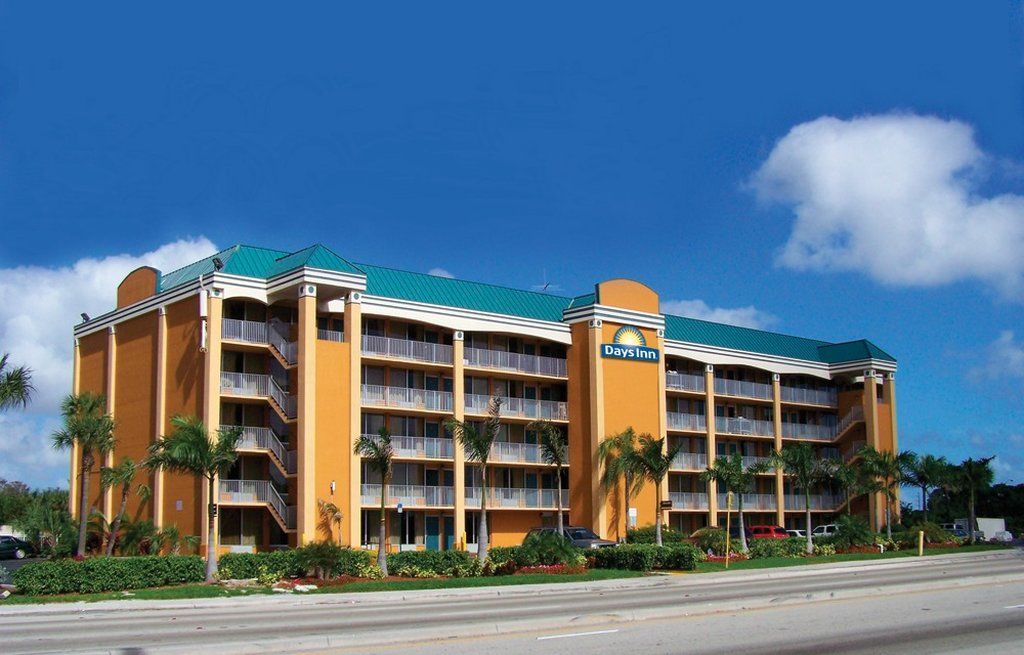 Days Inn By Wyndham Fort Lauderdale-Oakland Park Airport N Εξωτερικό φωτογραφία